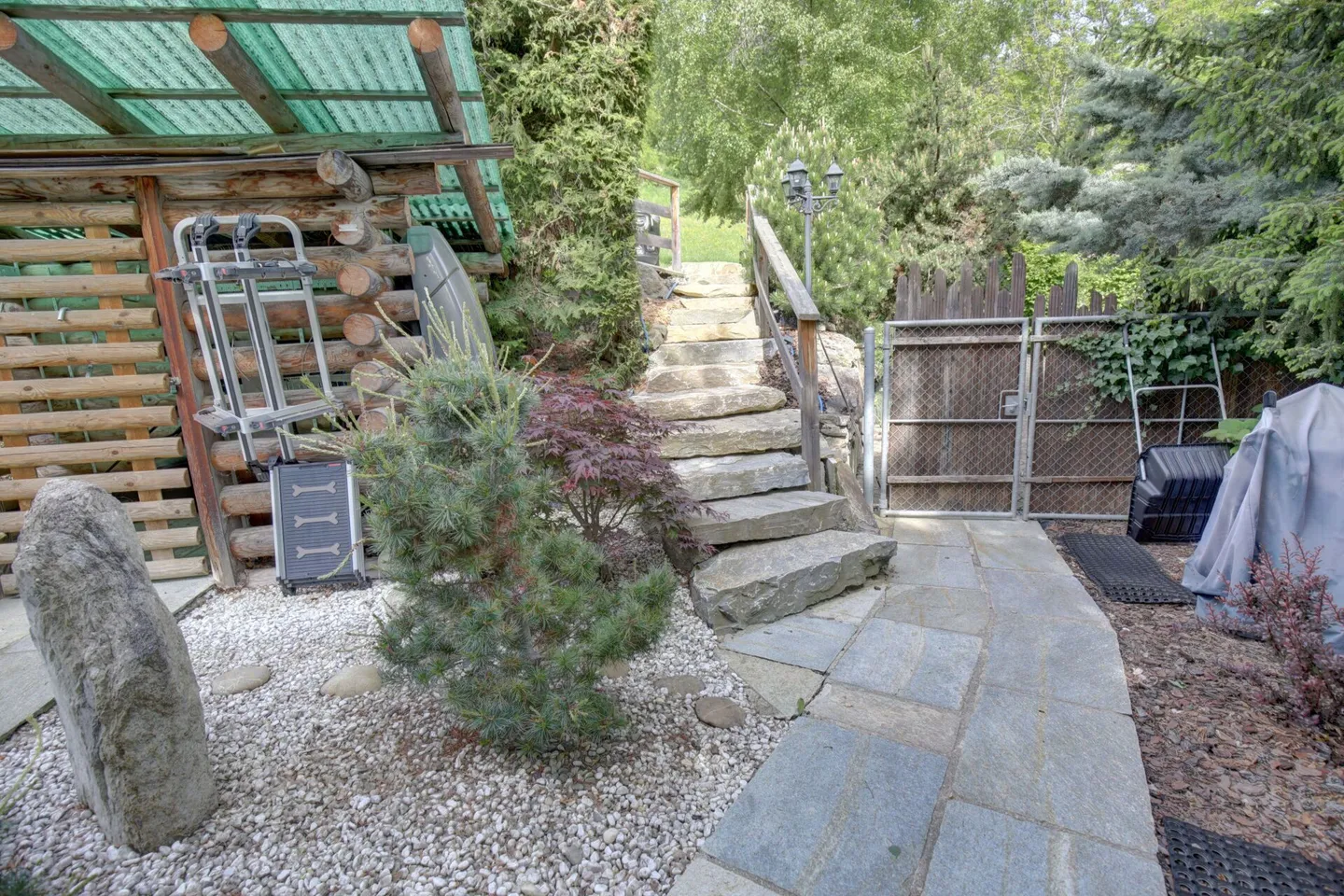 Magnificent Chalet in Nature with Winter Garden! - Photo 29 of 42