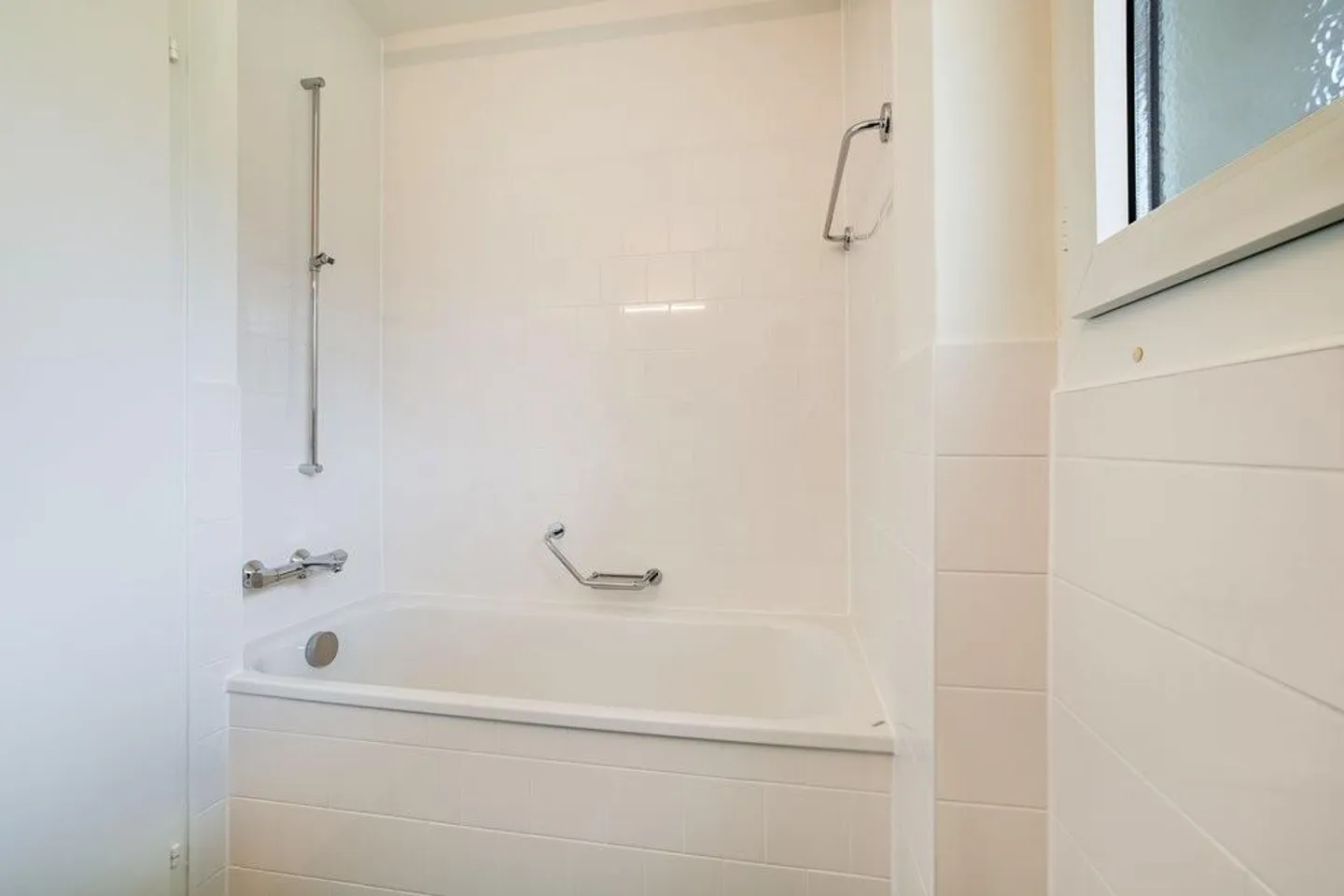 Nouvelle brillance à Münchenstein : Appartement rénové de 3,5 pièces - Photo 4 sur 7