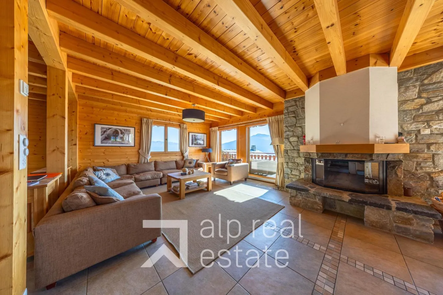 Magnifico chalet con area benessere - Foto 3 di 10