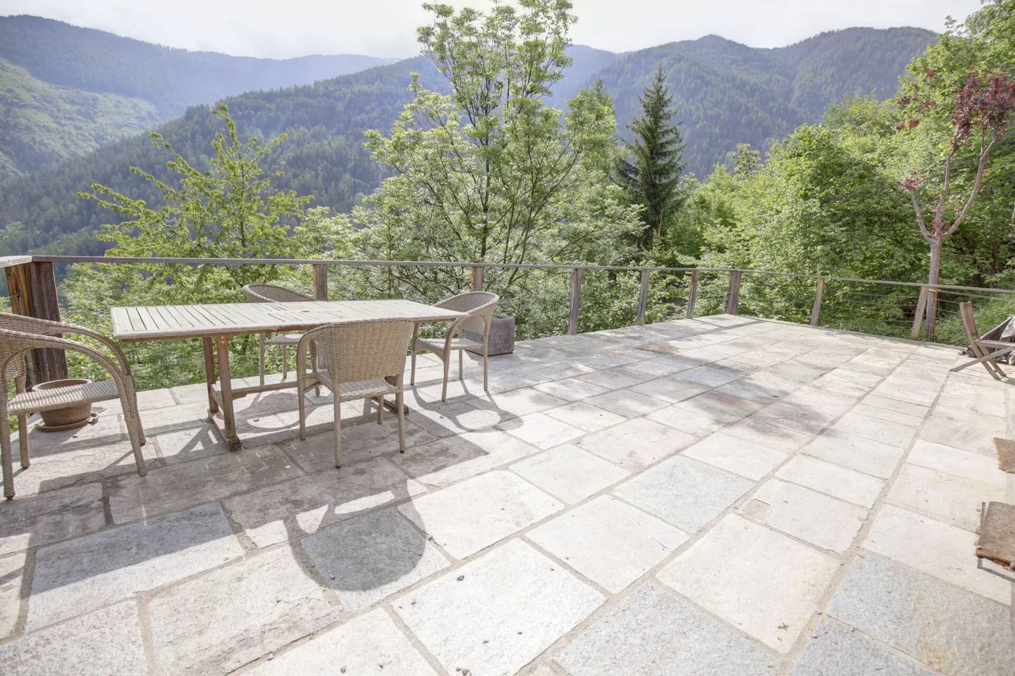 Magnificent Chalet in Nature with Winter Garden! - Photo 37 of 42