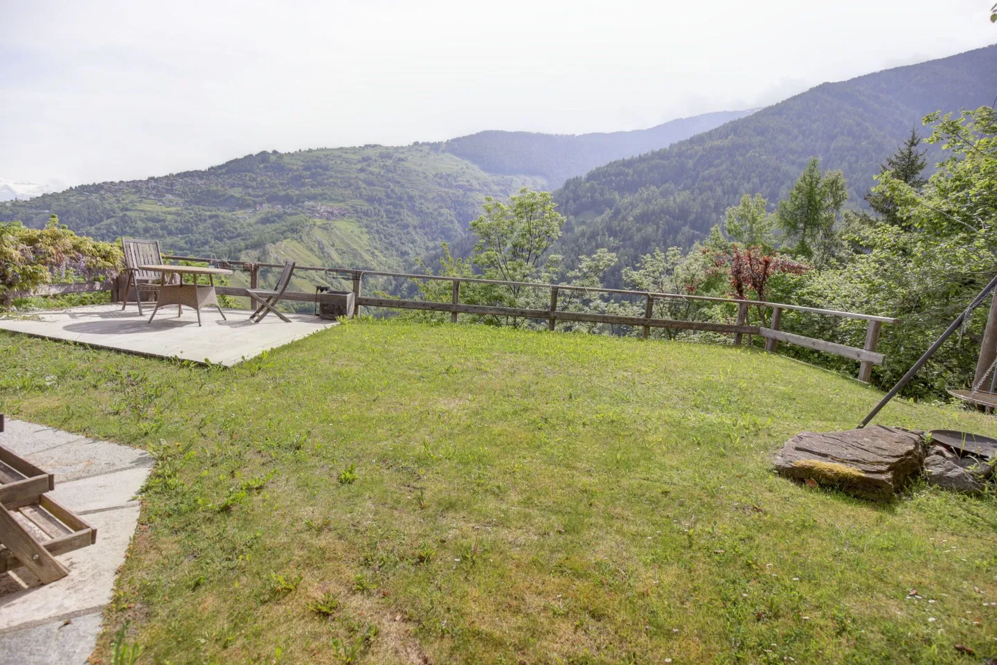 Magnificent Chalet in Nature with Winter Garden! - Photo 35 of 42