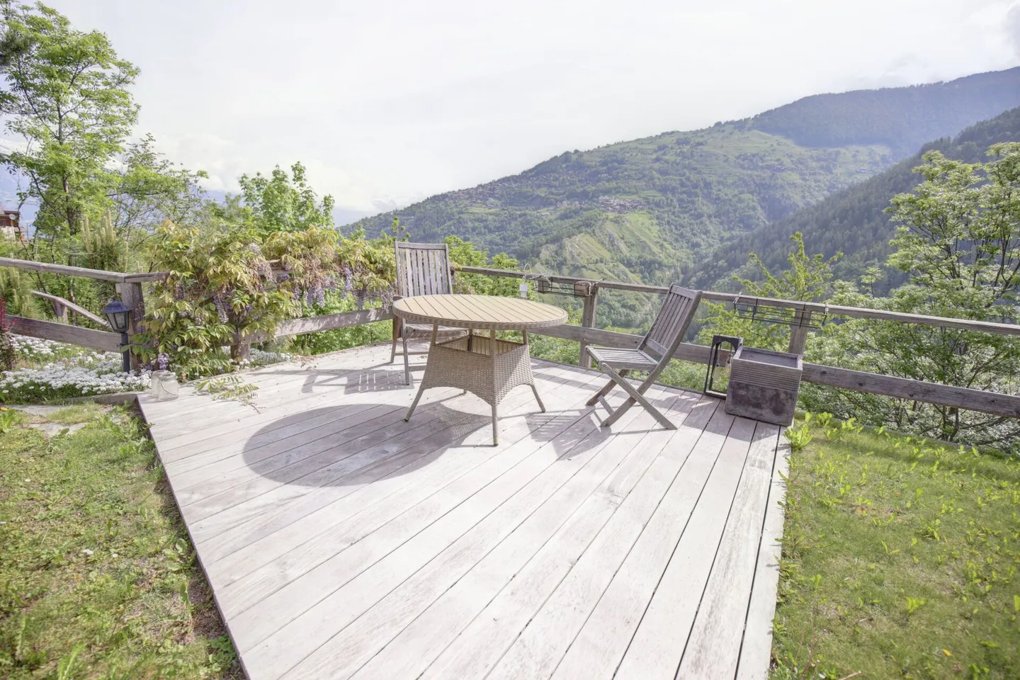 Magnificent Chalet in Nature with Winter Garden! - Photo 39 of 42