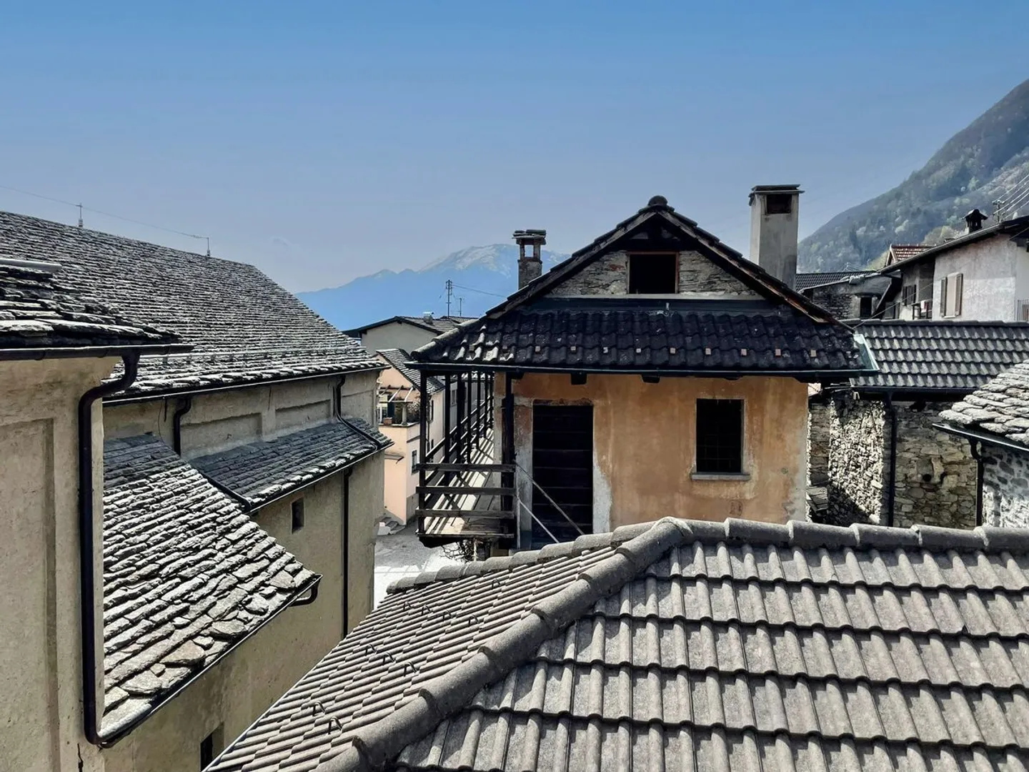 Wunderschönes Tessiner Haus im malerischen Nucleo von Brione über Minusio - Foto 11 von 12