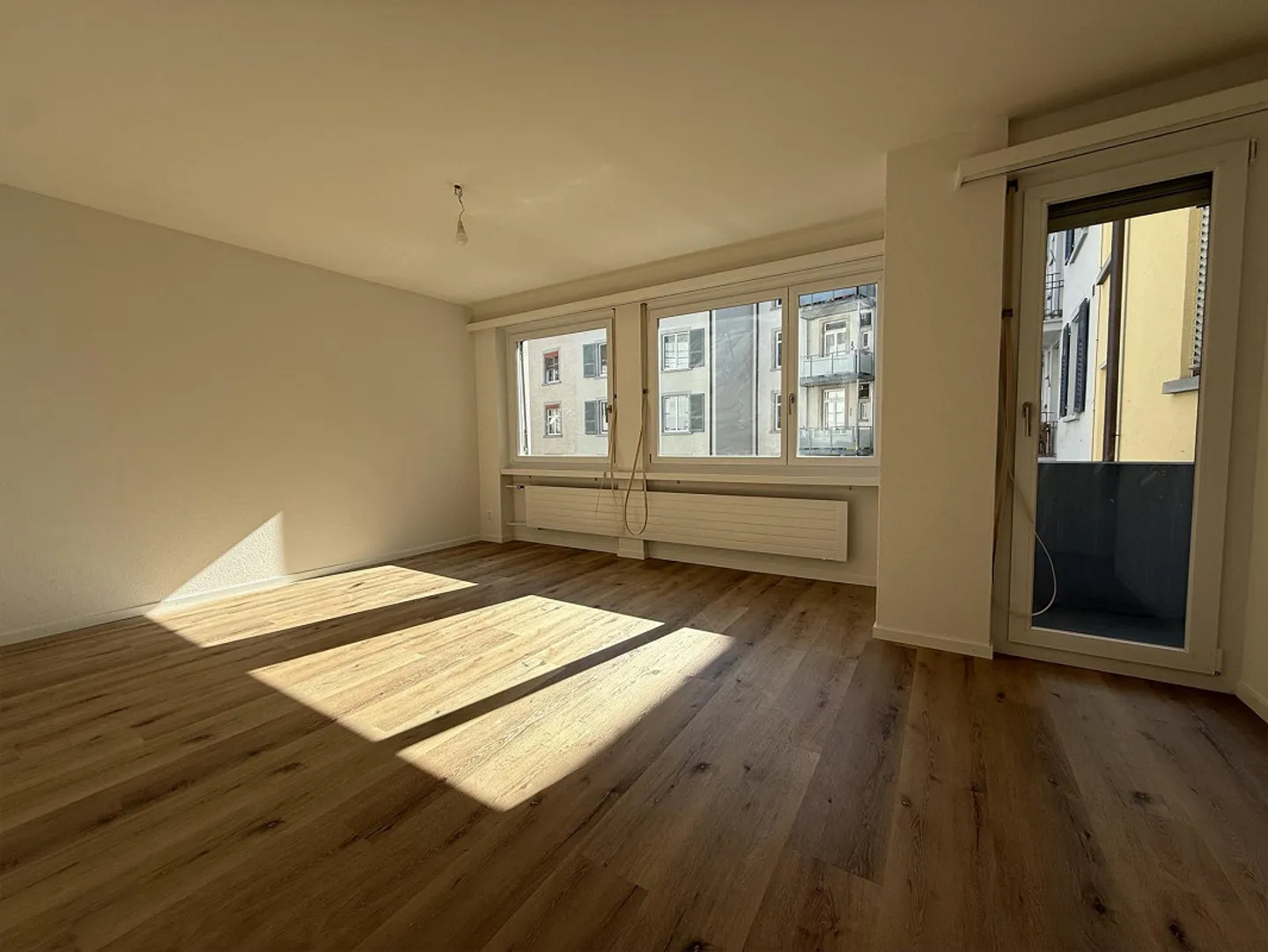 Central 1.0 Room City Apartment with Balcony - Photo 1 of 6