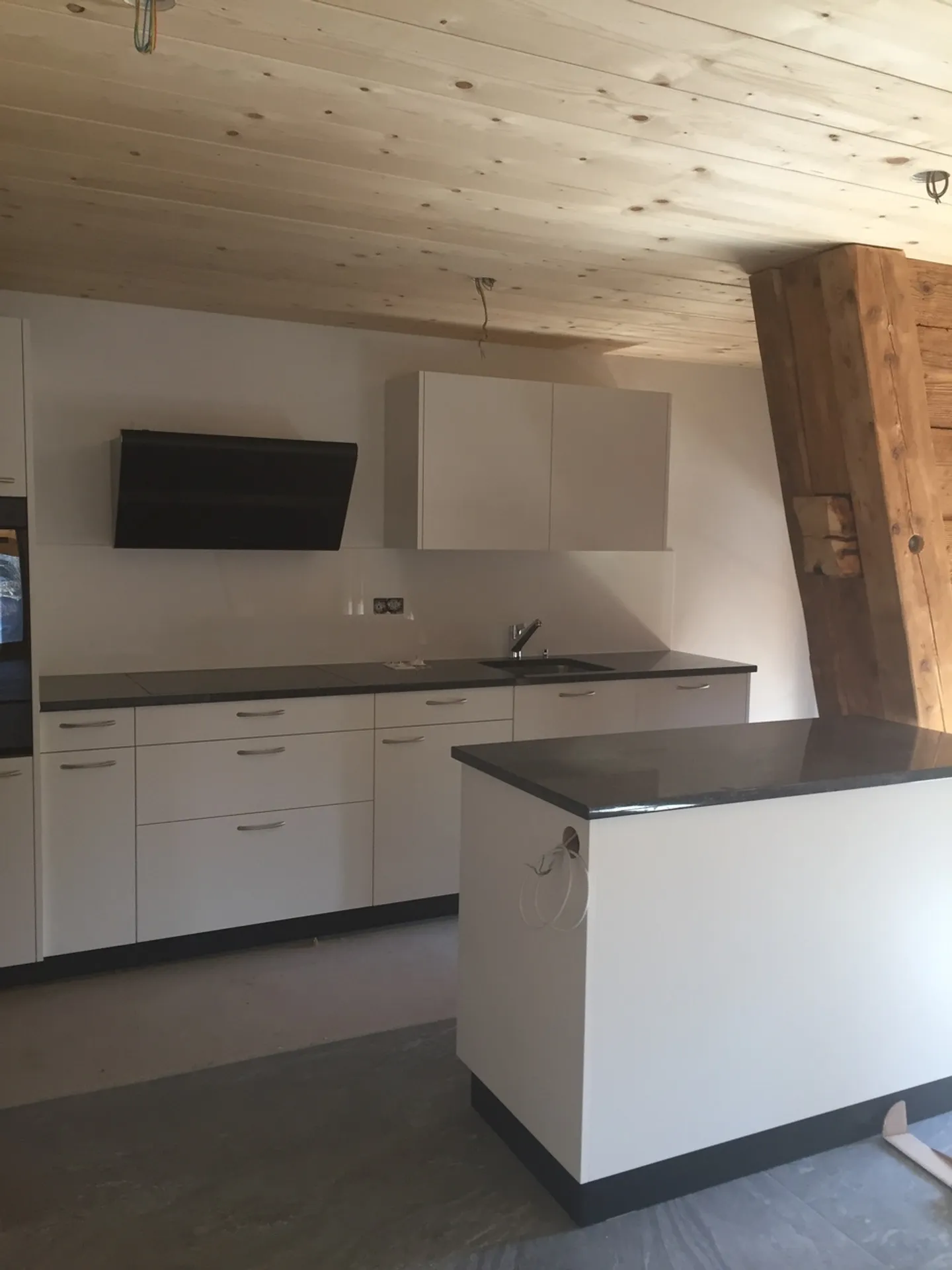 Moderne 4.5-Zimmer-Wohnung in charmantem Bauernhaus - Photo 4 of 8