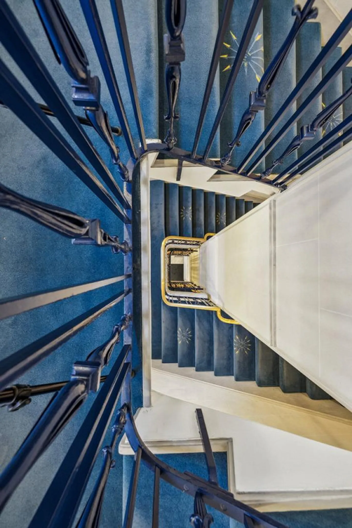 Immeuble de prestige au cœur de Genève - Photo 7 sur 8