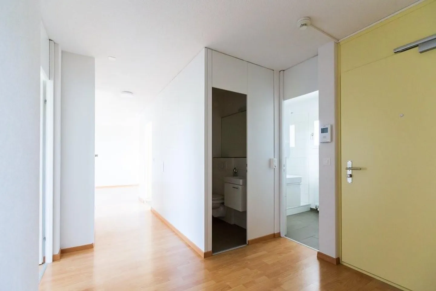 Bright, friendly apartment in Bümpliz - Photo 3 of 10