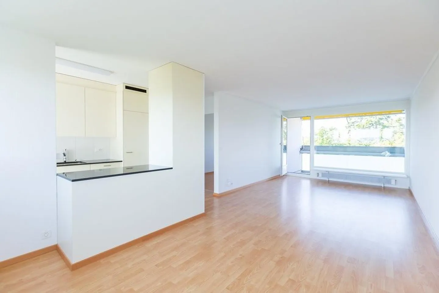 Bright, friendly apartment in Bümpliz - Photo 1 of 10