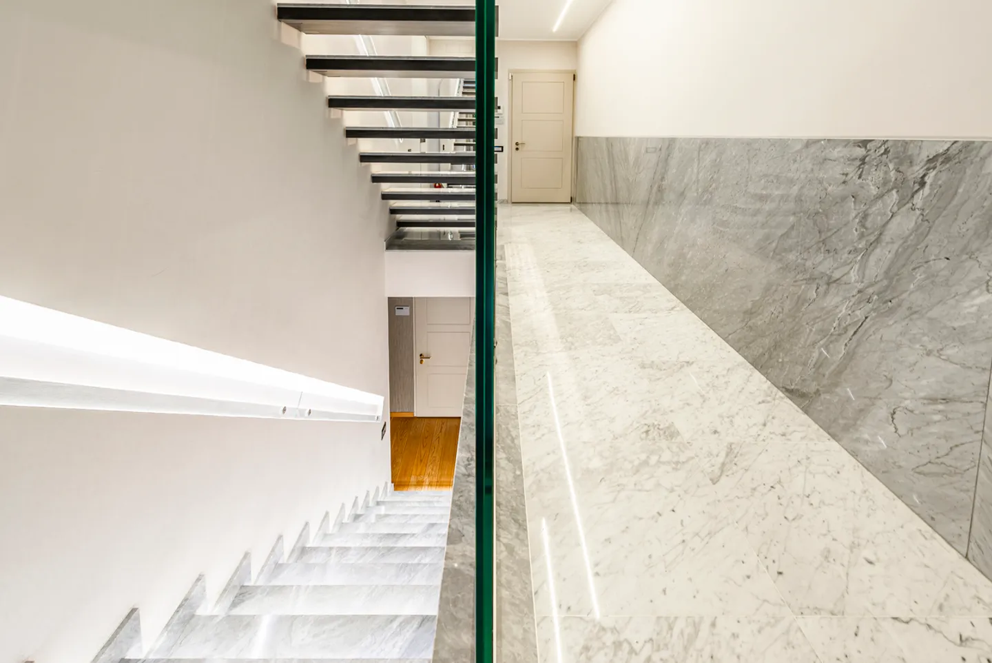 Elegante Appartamento Triplex a Lugano - Foto 19 di 23