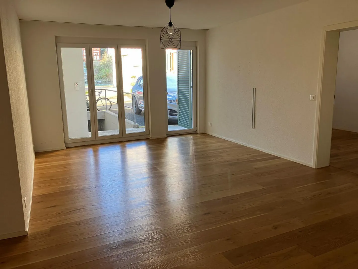 3.5 Zimmer-Wohnung EG mit Terrasse in Amlikon - Foto 1 von 10