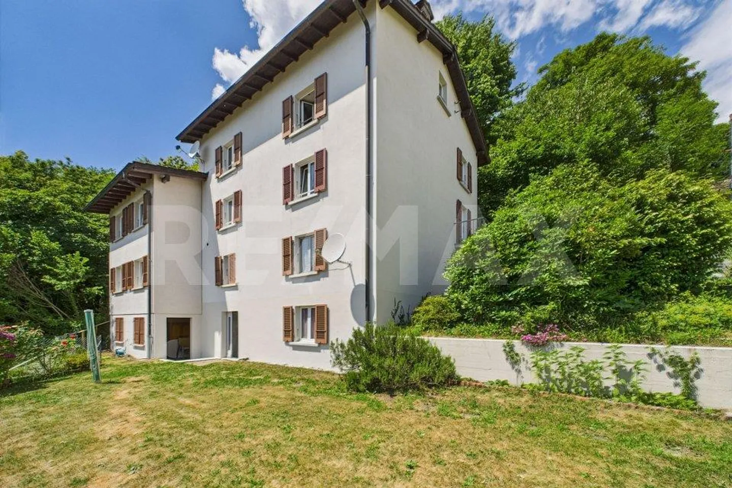Appartamento 5½ locali con giardino, splendida vista aperta e nuove dotazioni - Foto 1 di 13