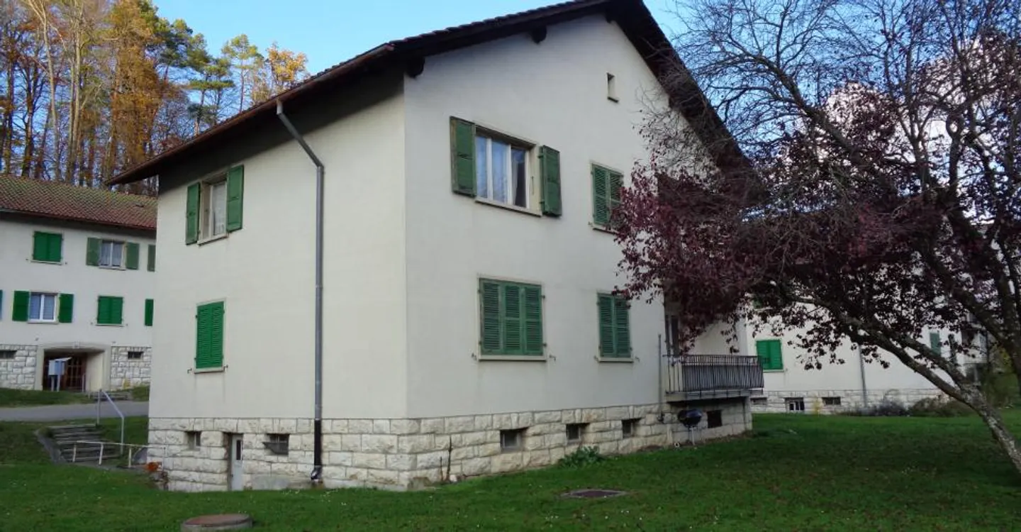 Wohnung befindet sich in einem kleinen Gebäude mit 2 Wohnungen. - Foto 10 von 11