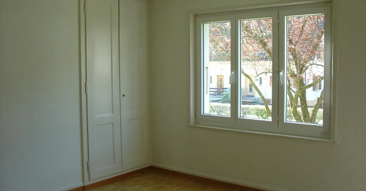 Wohnung befindet sich in einem kleinen Gebäude mit 2 Wohnungen. - Foto 6 von 11