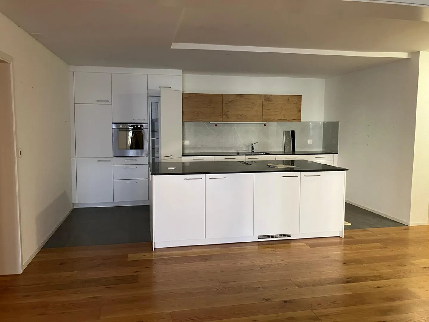3.5 Zimmer-Wohnung EG mit Terrasse in Amlikon - Foto 3 von 10