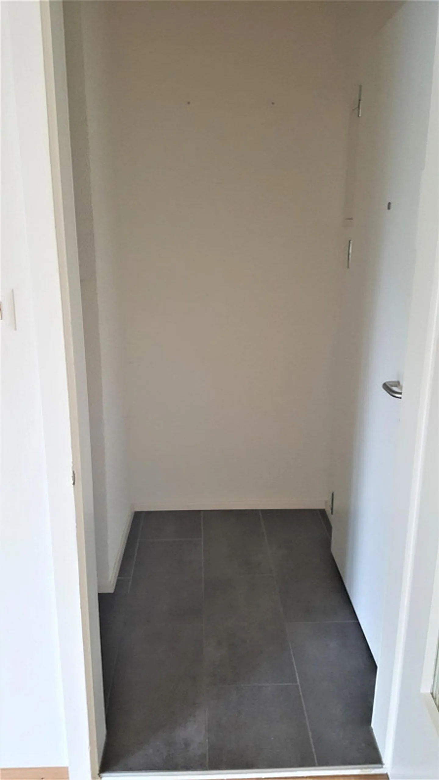 Appartamento 1 camera al 1° piano (NESSUN ASCENSORE, NESSUN BALCONE) - Foto 4 di 6