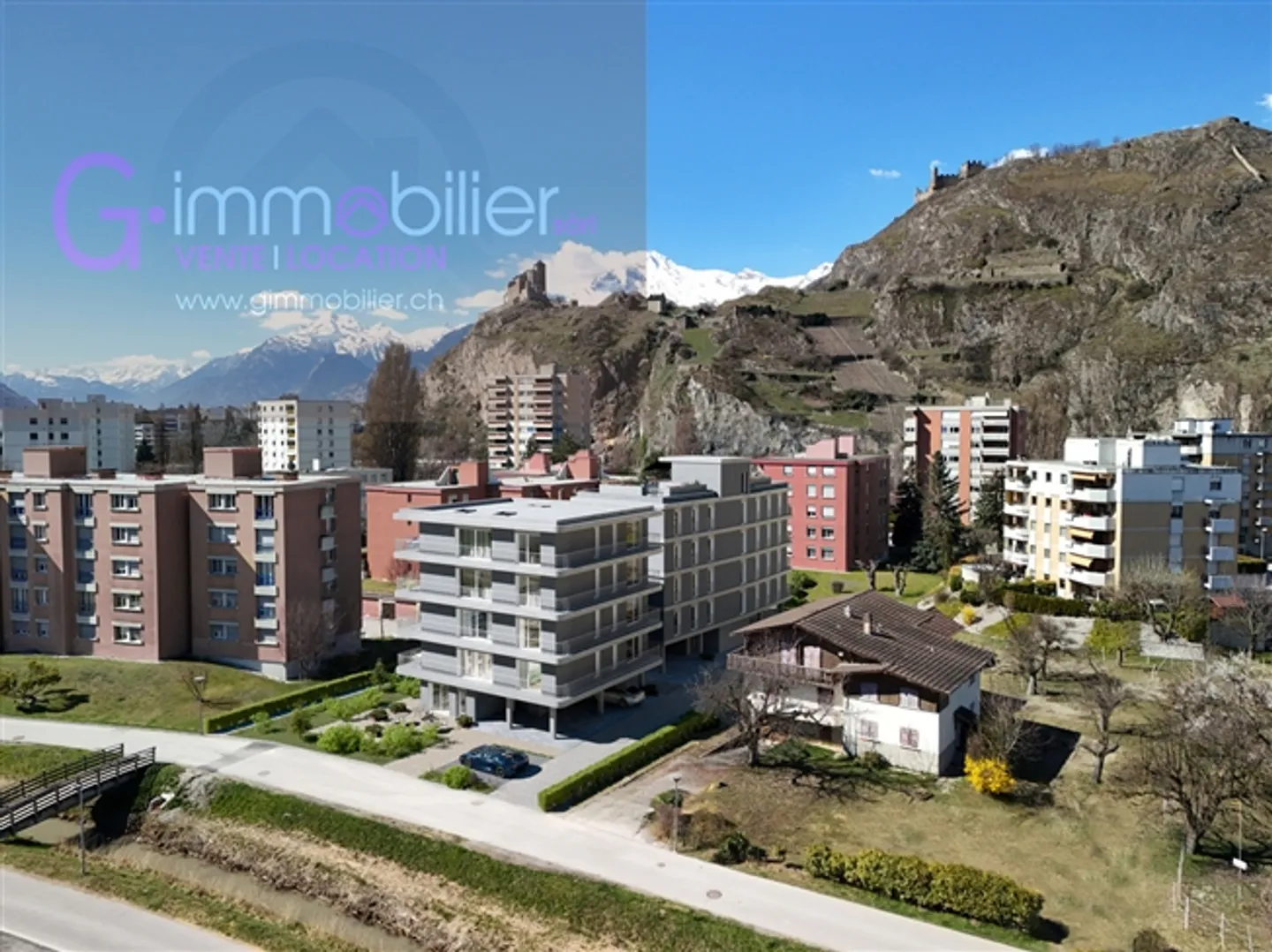 Considérez cette vue sur l'appartement de 4,5 pièces du château au 2ème étage - Photo 8 sur 10