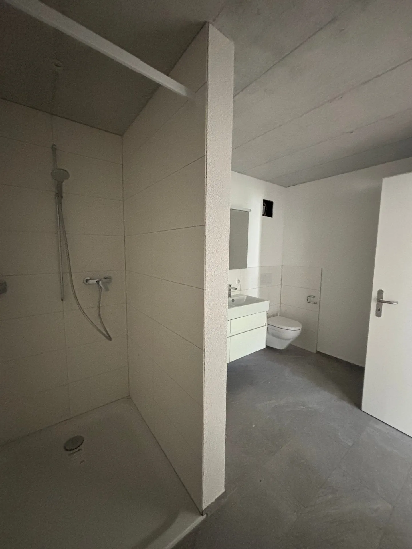 Modernes 4.5-Zimmer-Apartment in Kallnach - Foto 8 von 10