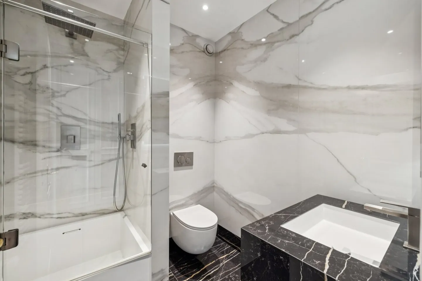 Appartement de Luxe avec Vue sur le Lac - Photo 10 sur 12