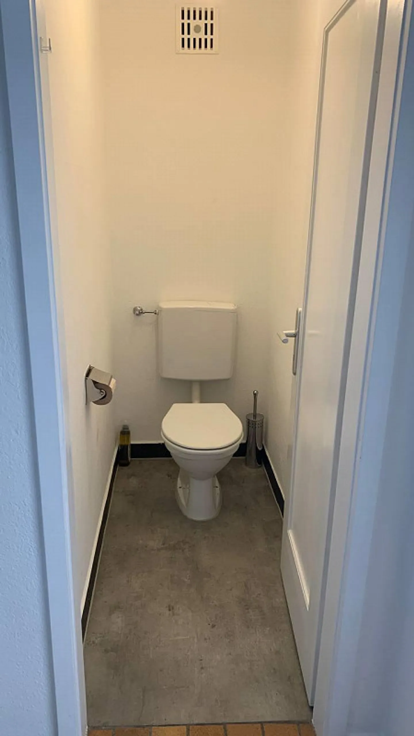 Private room with balcony 14 minutes walk from the university - Photo 12 of 13