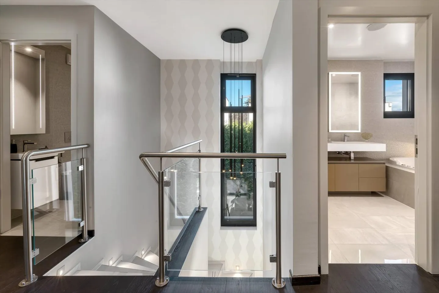 Superbe villa contemporaine très haut de gamme, Minergie. En exclusivité ! - Photo 5 sur 13
