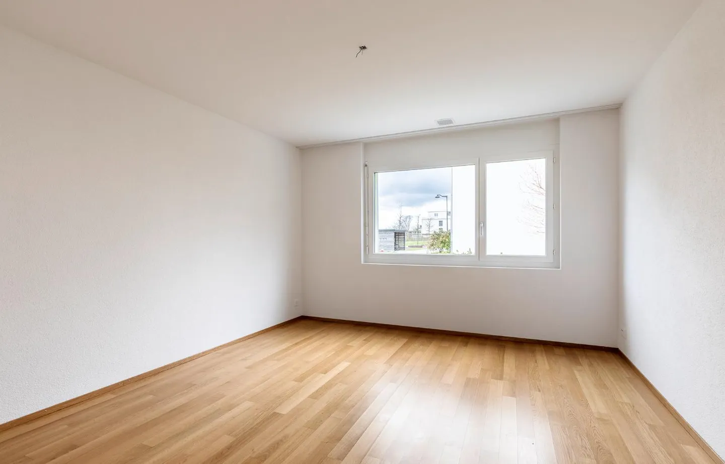 Modern Minergie Apartment - Photo 5 of 5