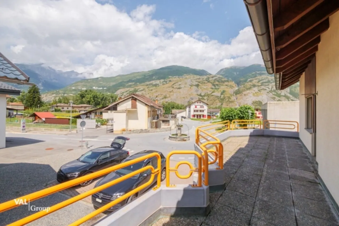 La tradizione incontra il futuro: proprietà residenziale e commerciale con potenziale versatile - Foto 11 di 20