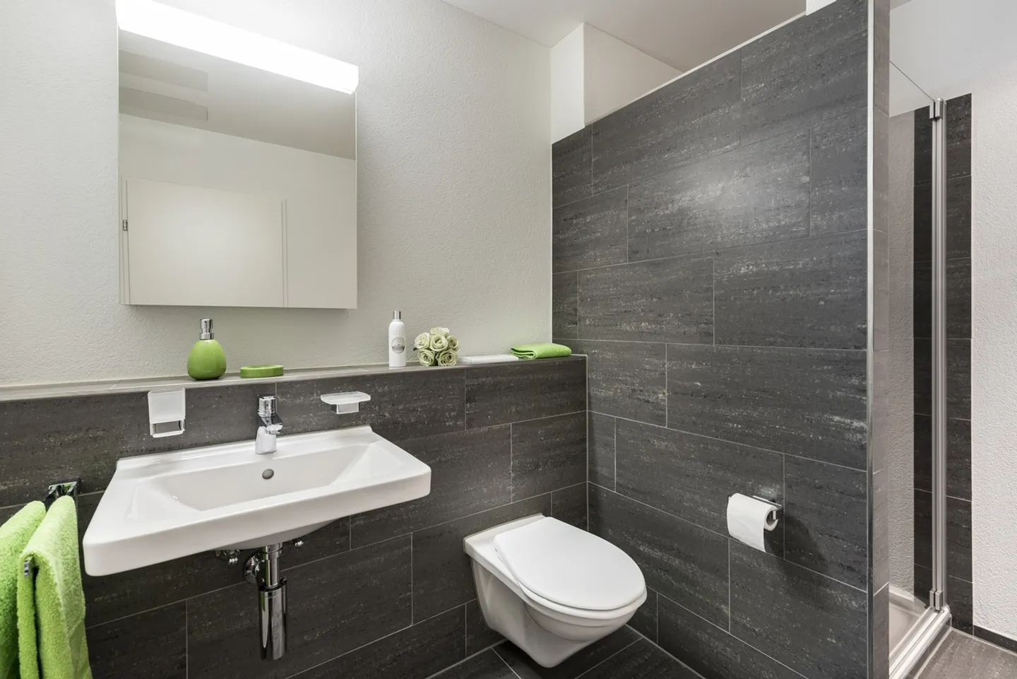 Attractive Apartment Near the Lake! - Photo 4 of 9