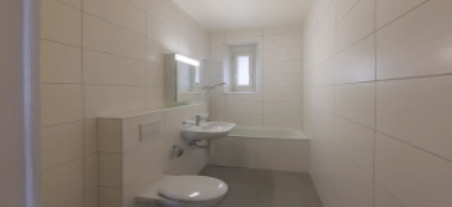 4-room apartment with lake view - Photo 3 of 8