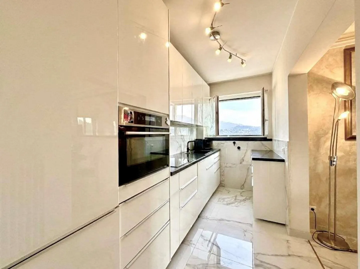 Appartamento ristrutturato di 4,5 locali a Balerna - Foto 4 di 9