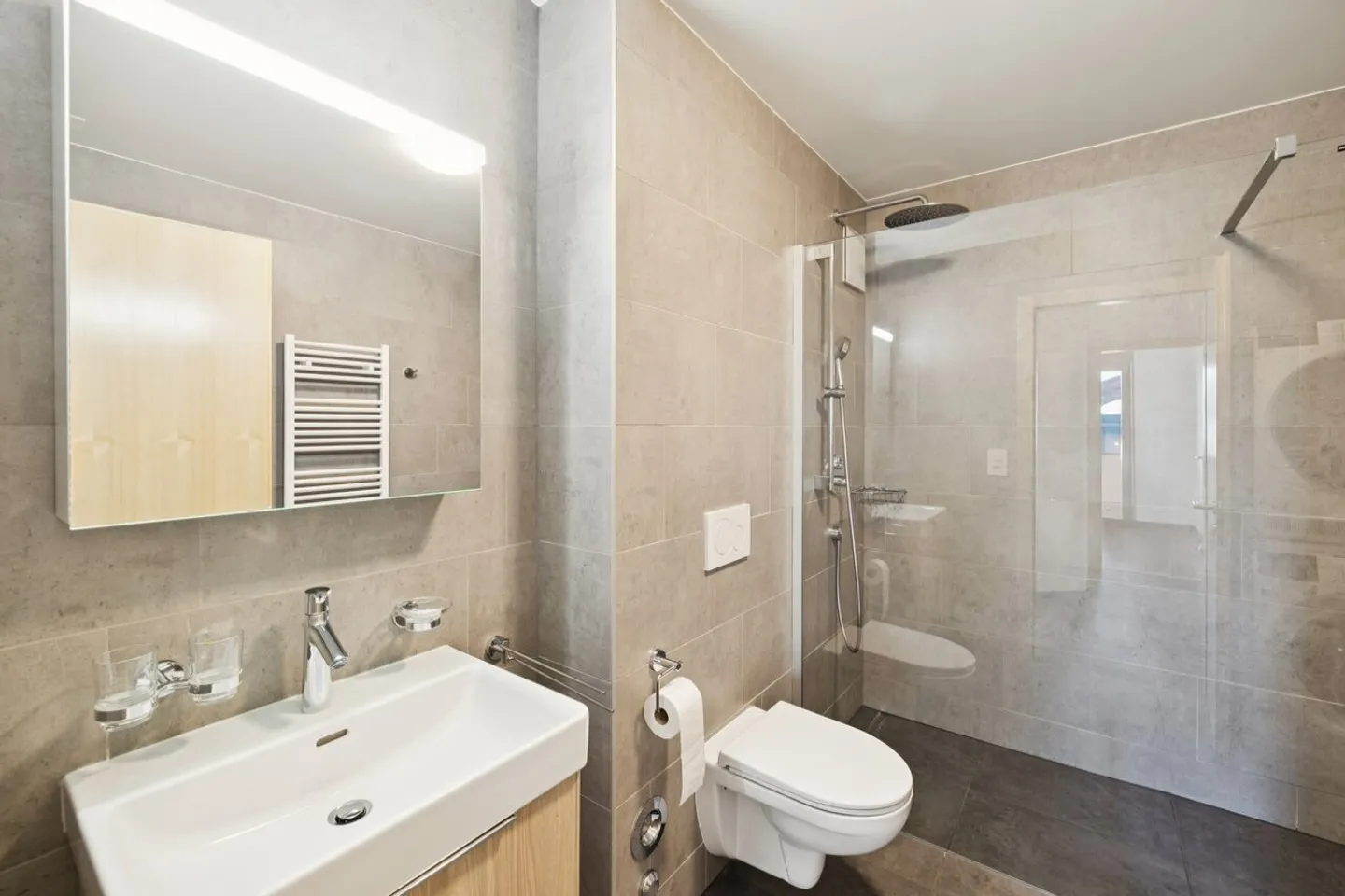 Appartement récent disponible en résidence secondaire ! - Photo 6 sur 8