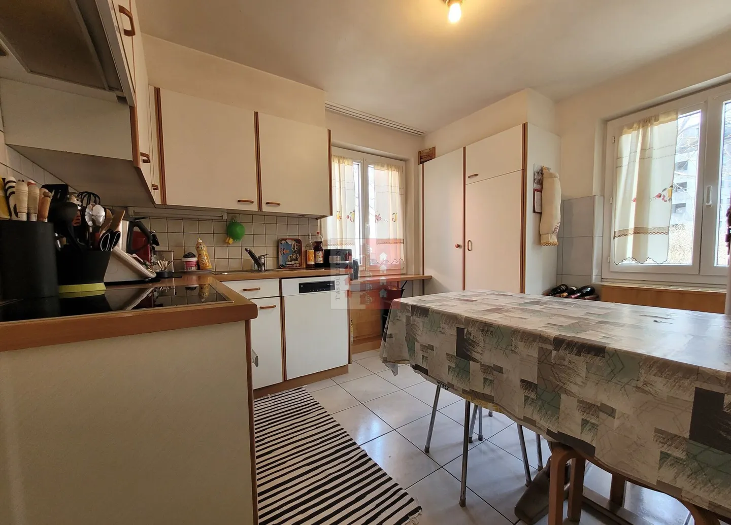 3.5 rooms rented and close to the city center - Photo 5 of 18