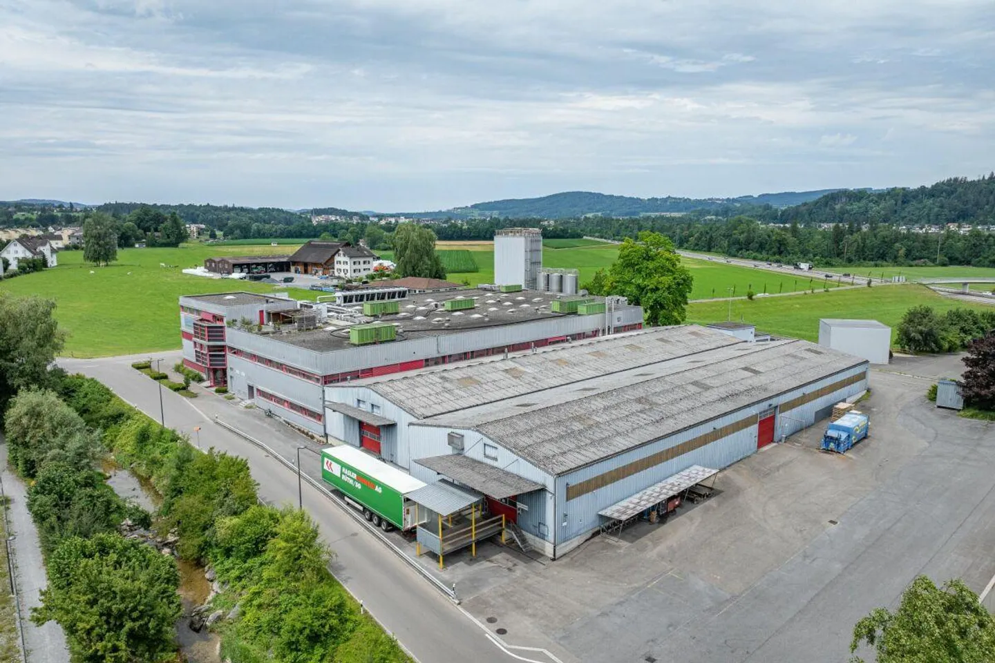 Propriété commerciale - Photo 3 sur 15