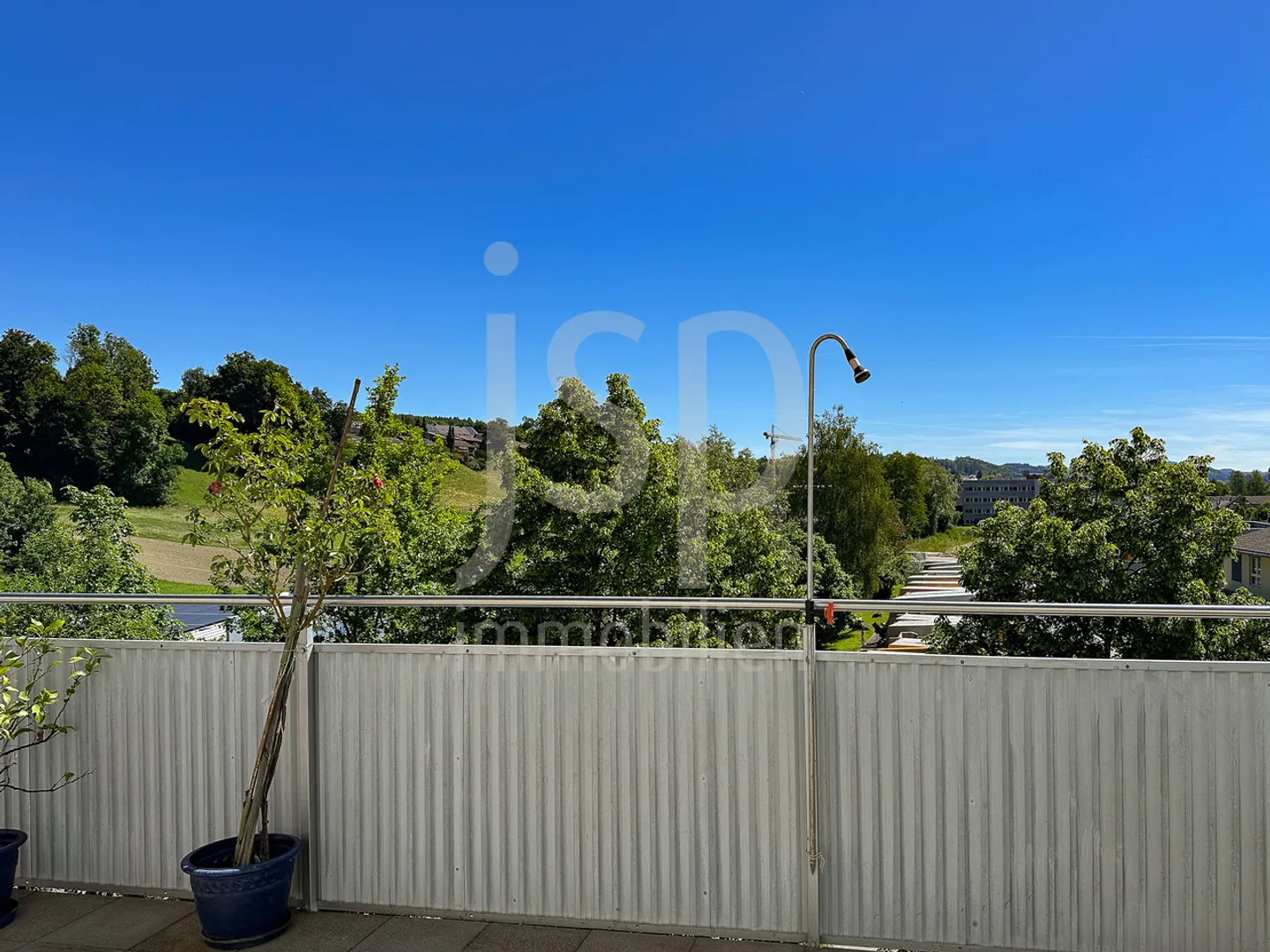 Commercial property with penthouse apartment in Neuenegg - Photo 17 of 33