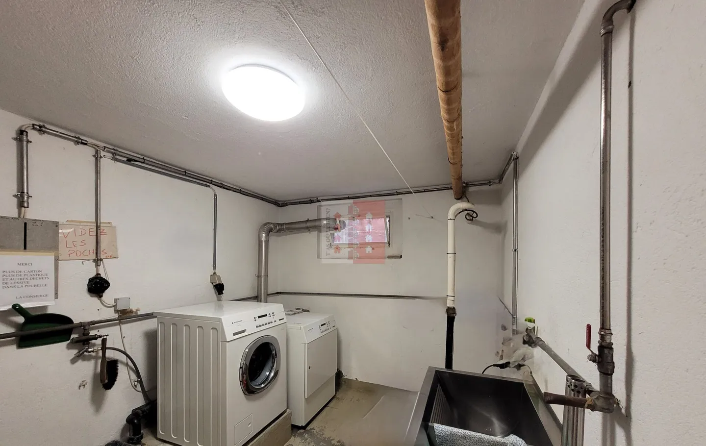 3.5 rooms rented and close to the city center - Photo 17 of 18