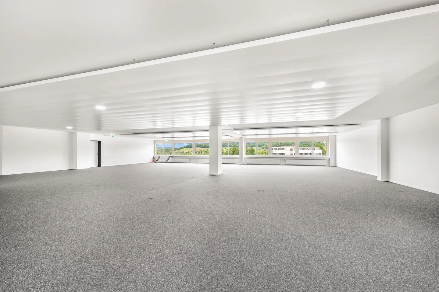 Locali d'ufficio/commerciali attraenti in una posizione centrale a Urdorf - Foto 5 di 7