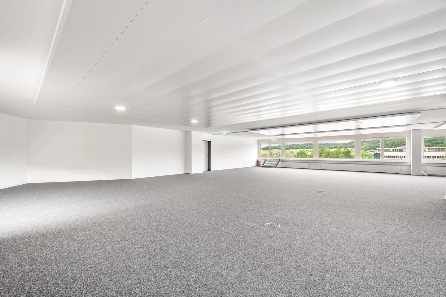 Locali d'ufficio/commerciali attraenti in una posizione centrale a Urdorf - Foto 6 di 7