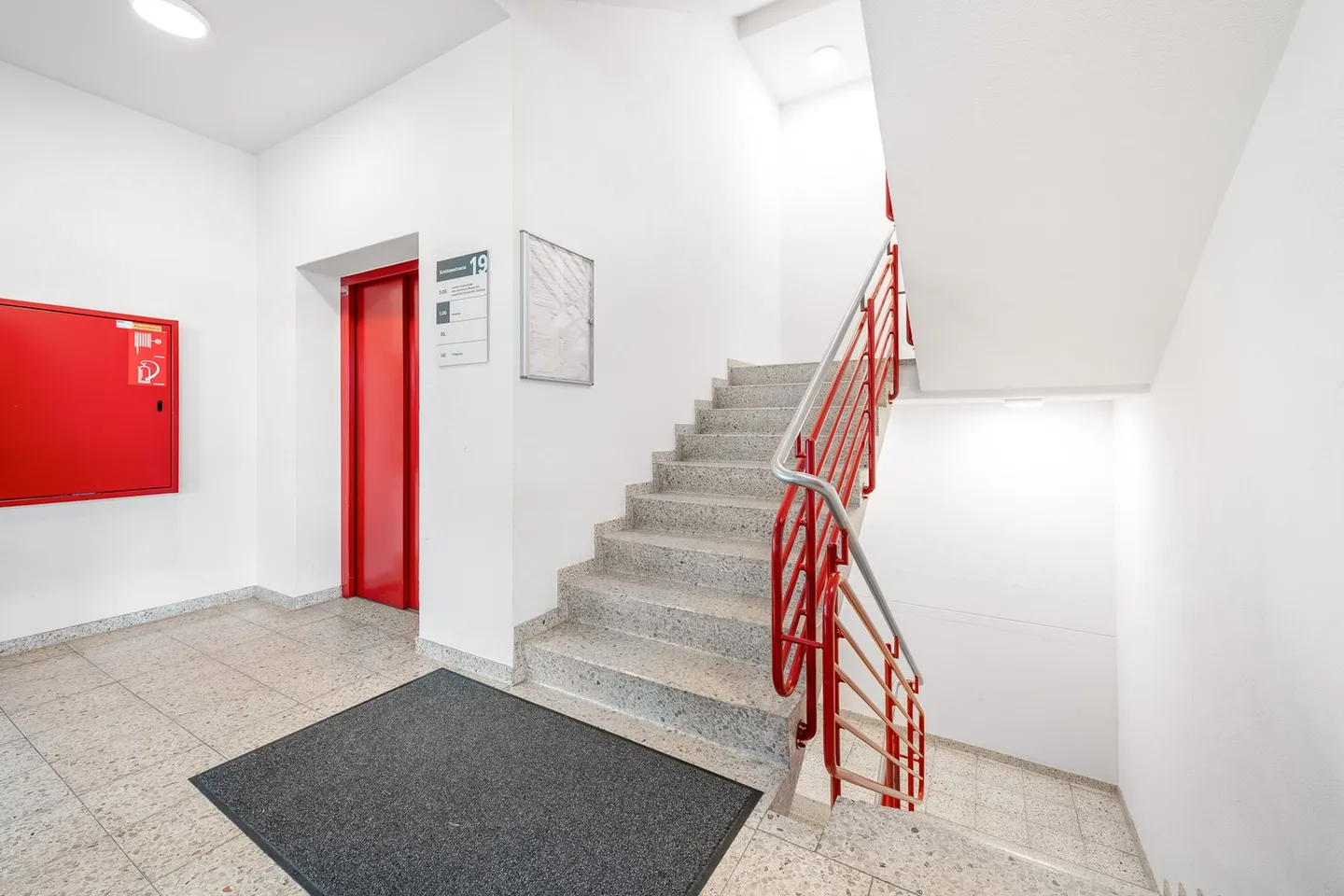 Locali d'ufficio/commerciali attraenti in una posizione centrale a Urdorf - Foto 7 di 7