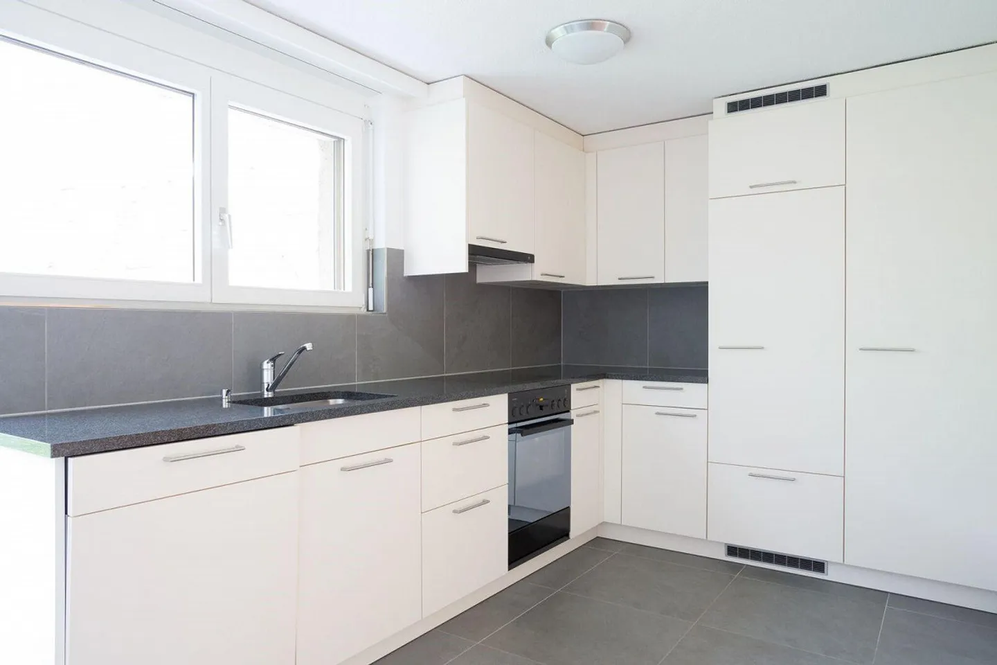 4.5-ZWG in una posizione centrale in campagna - Foto 1 di 9