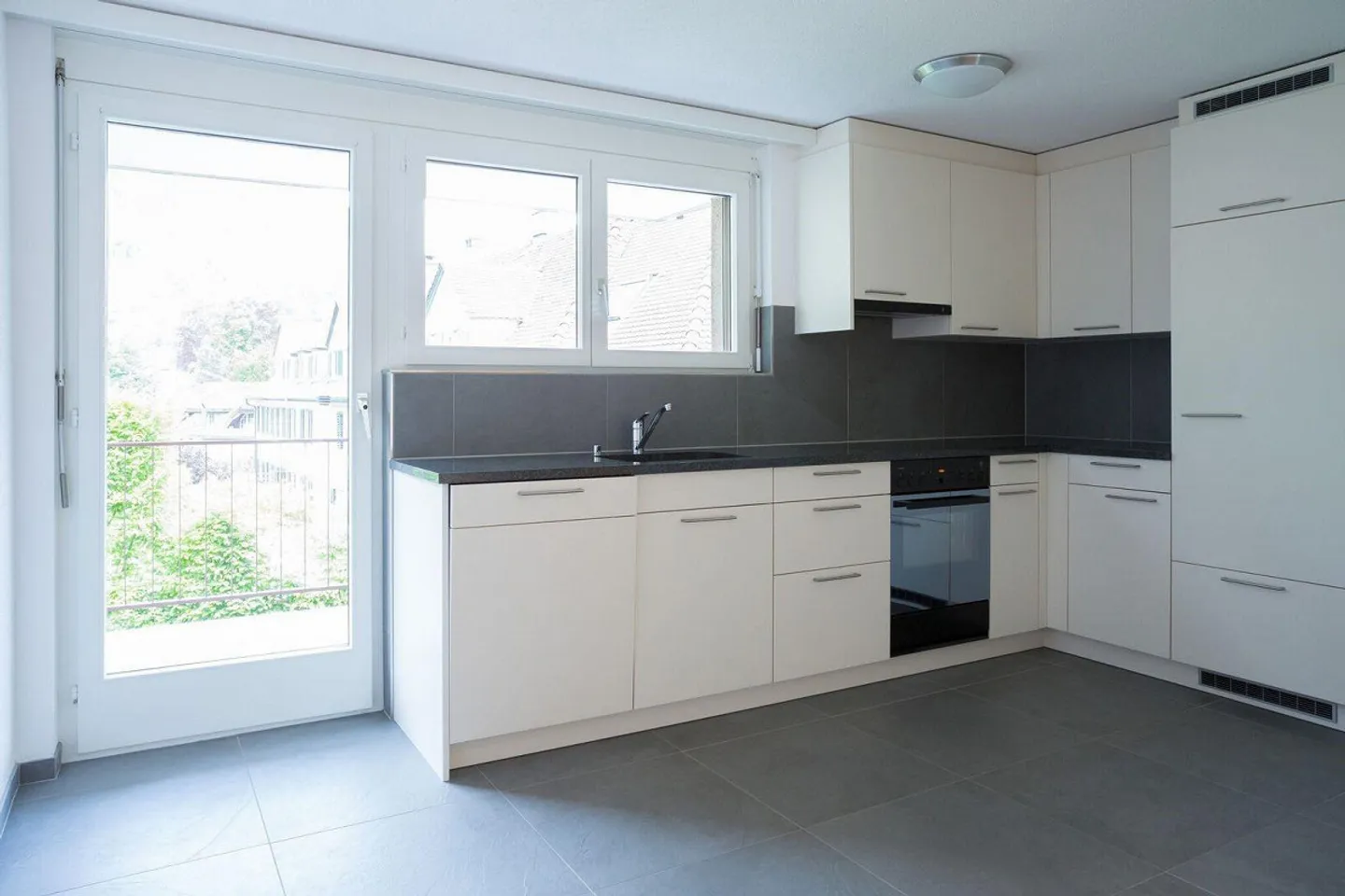 4.5-ZWG in una posizione centrale in campagna - Foto 2 di 9