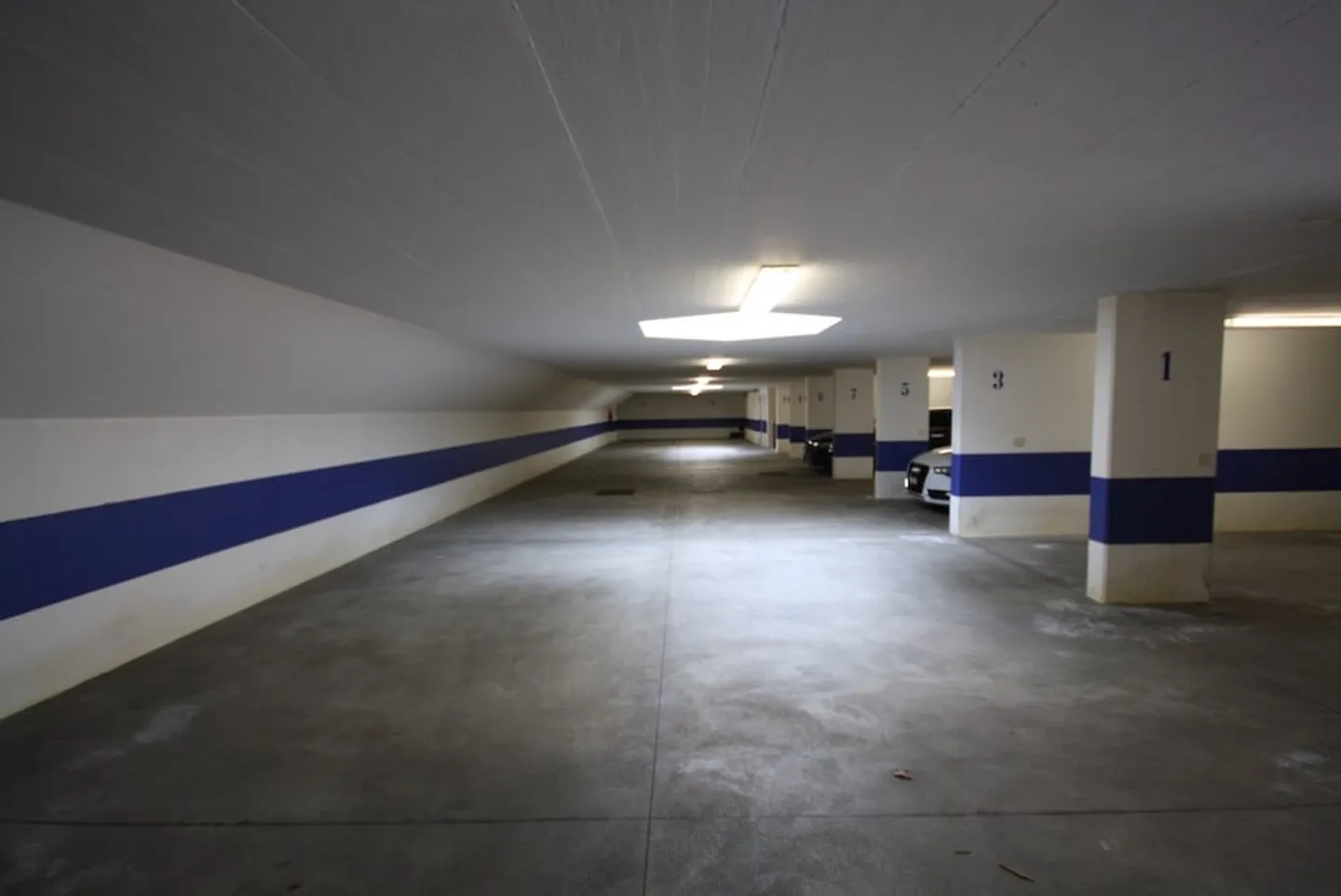 Office approx. 190 m² in a representative building with parking - Photo 11 of 13