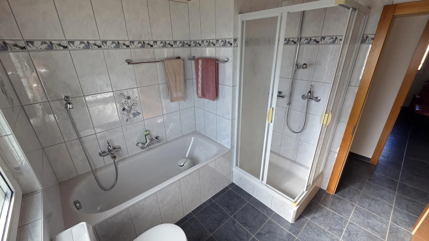 Moderne Villa in Aproz - Foto 8 von 11