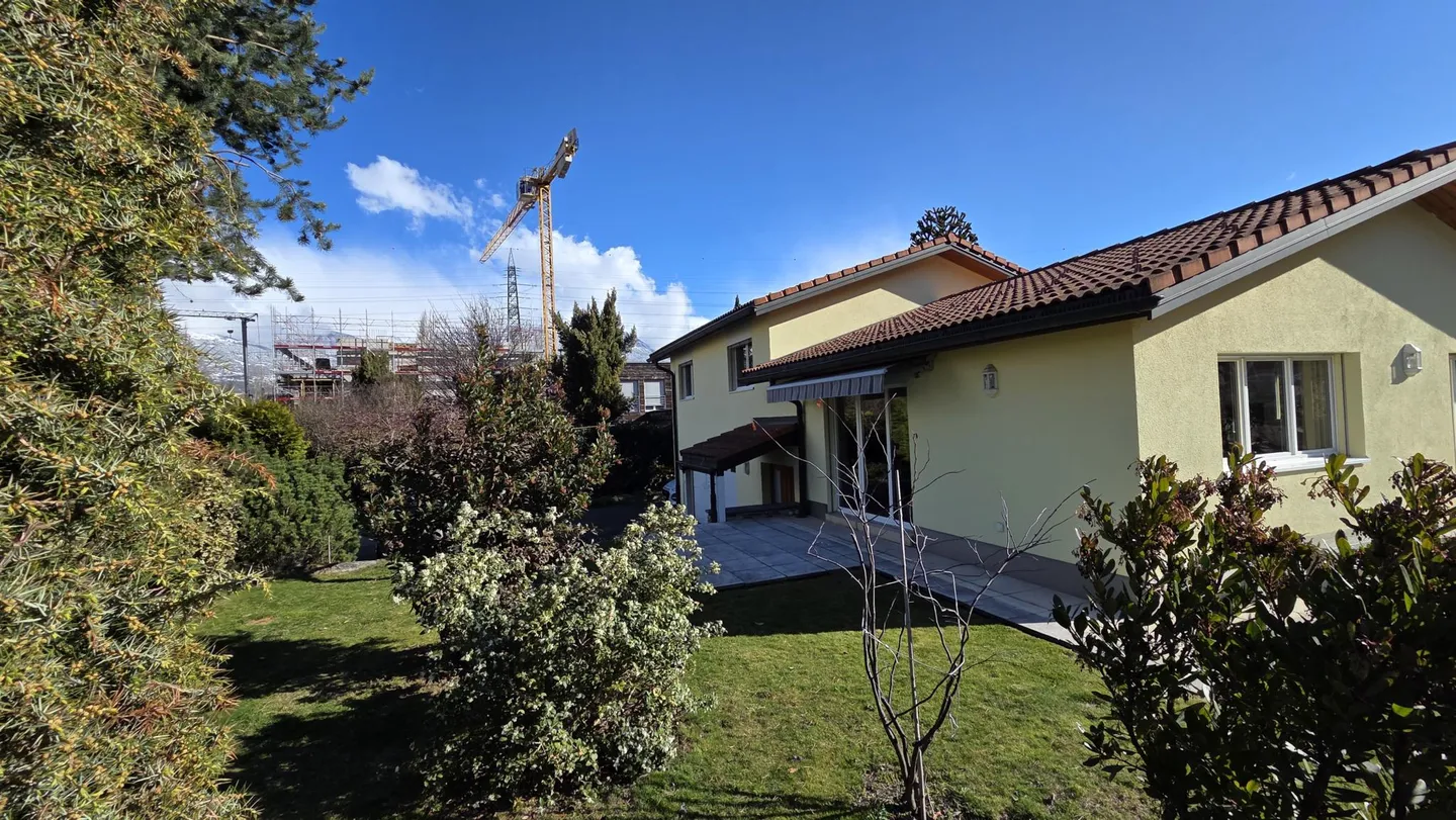 Moderne Villa in Aproz - Foto 9 von 11