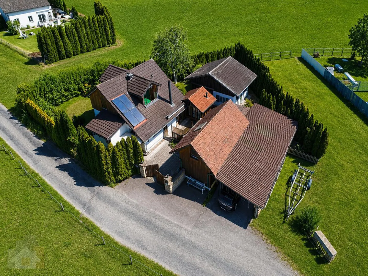 Charmante maison de campagne avec maison d'hôtes et dépendance polyvalente - Photo 1 sur 63