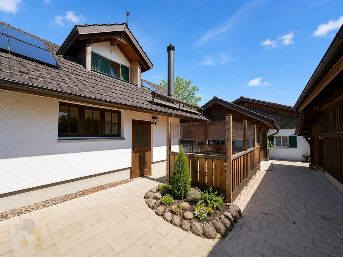 Charmante maison de campagne avec maison d'hôtes et dépendance polyvalente - Photo 3 sur 63