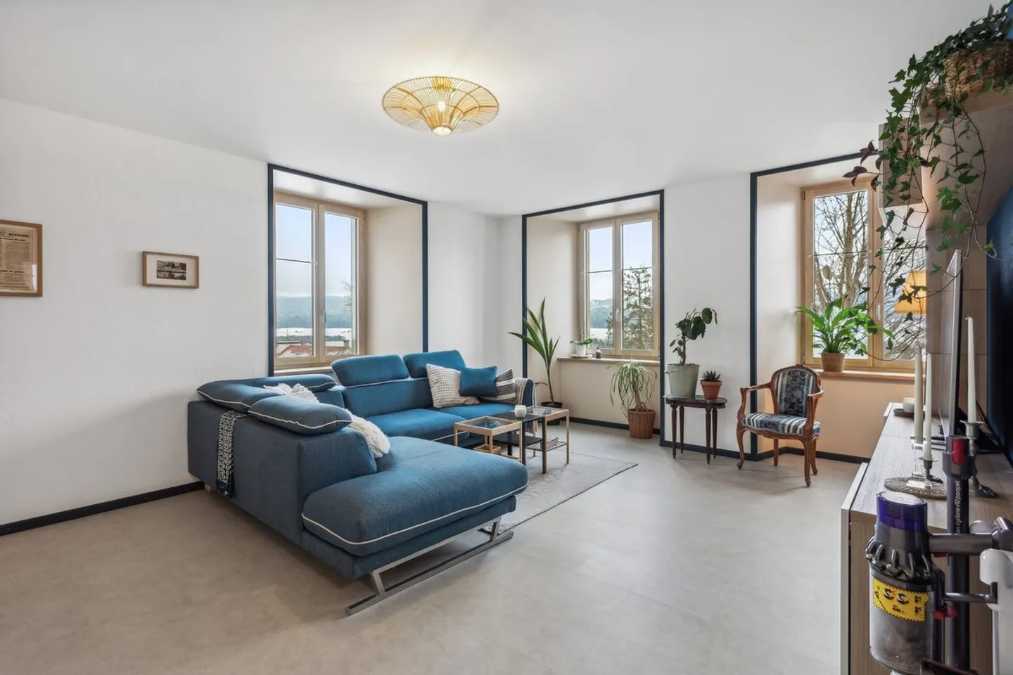 Charming Apartment for Sale in Ponts-de-Martel - Photo 2 of 5