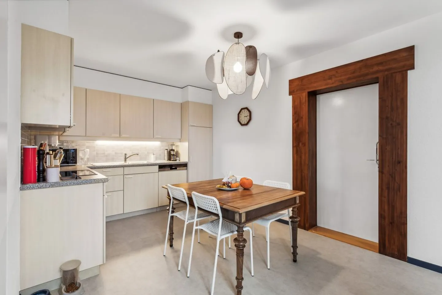 Charming Apartment for Sale in Ponts-de-Martel - Photo 3 of 5