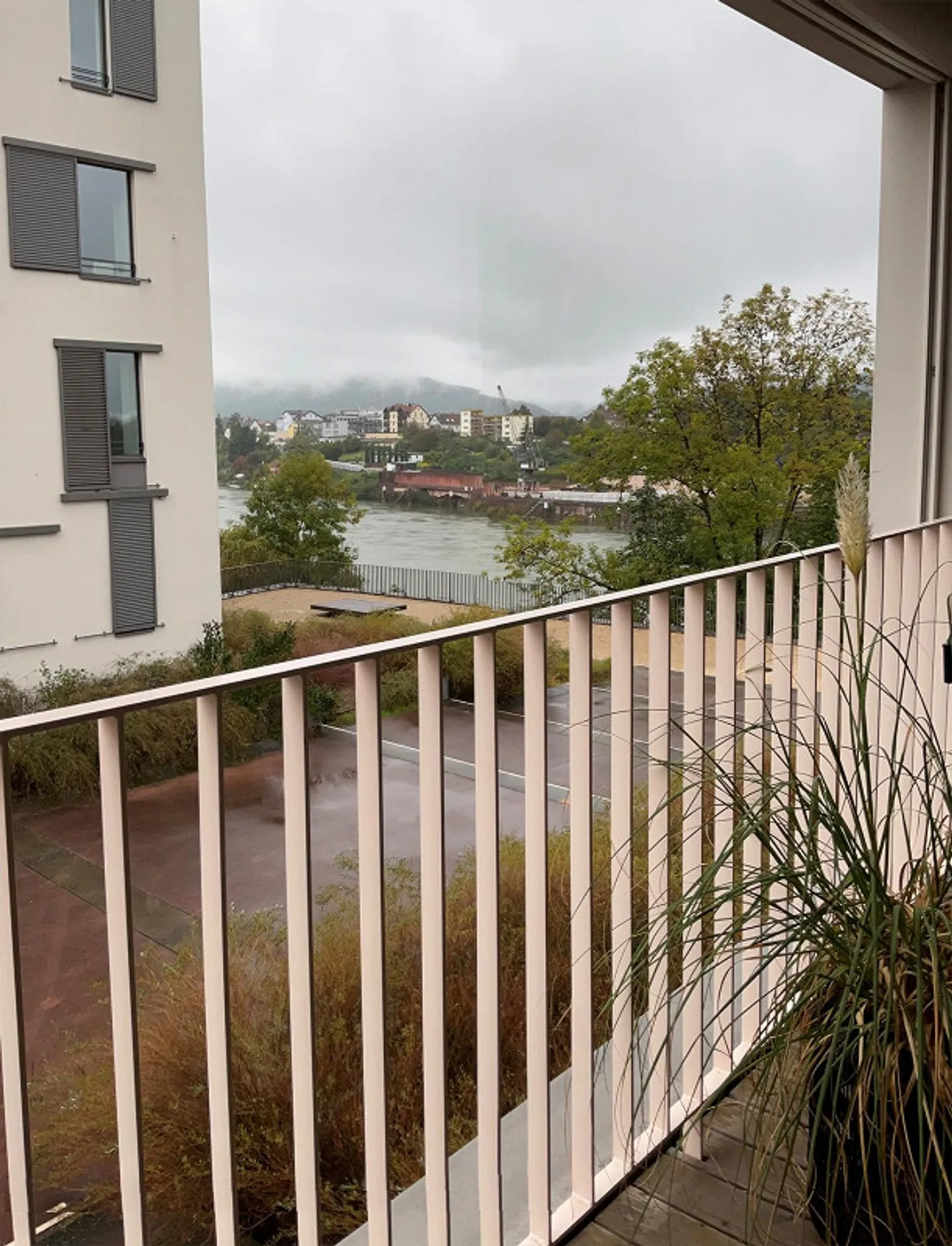 3.5-Zimmerwohnung mit Loggia und Ausblick auf den Rhein - Foto 2 von 8