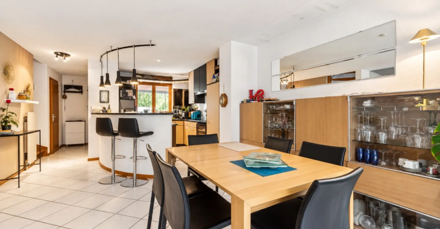 Semi-detached house with garden in absolute calm in Chavannes-des-Bois - Photo 2 of 11