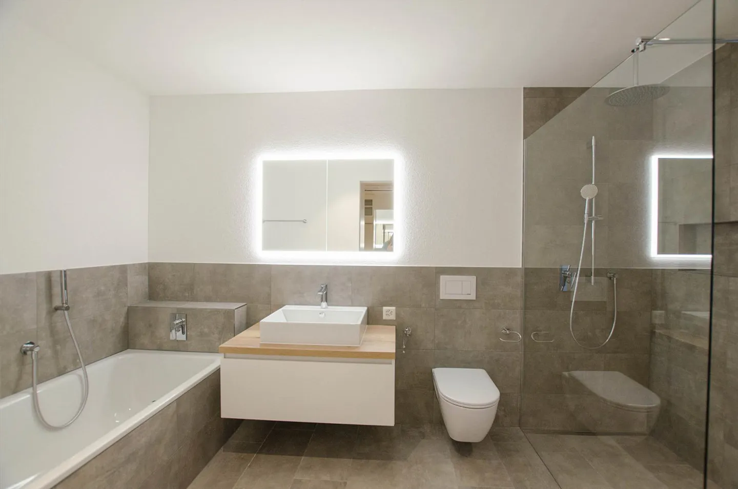 Luxuriöse Attikawohnung mit Aussicht - Foto 6 von 10