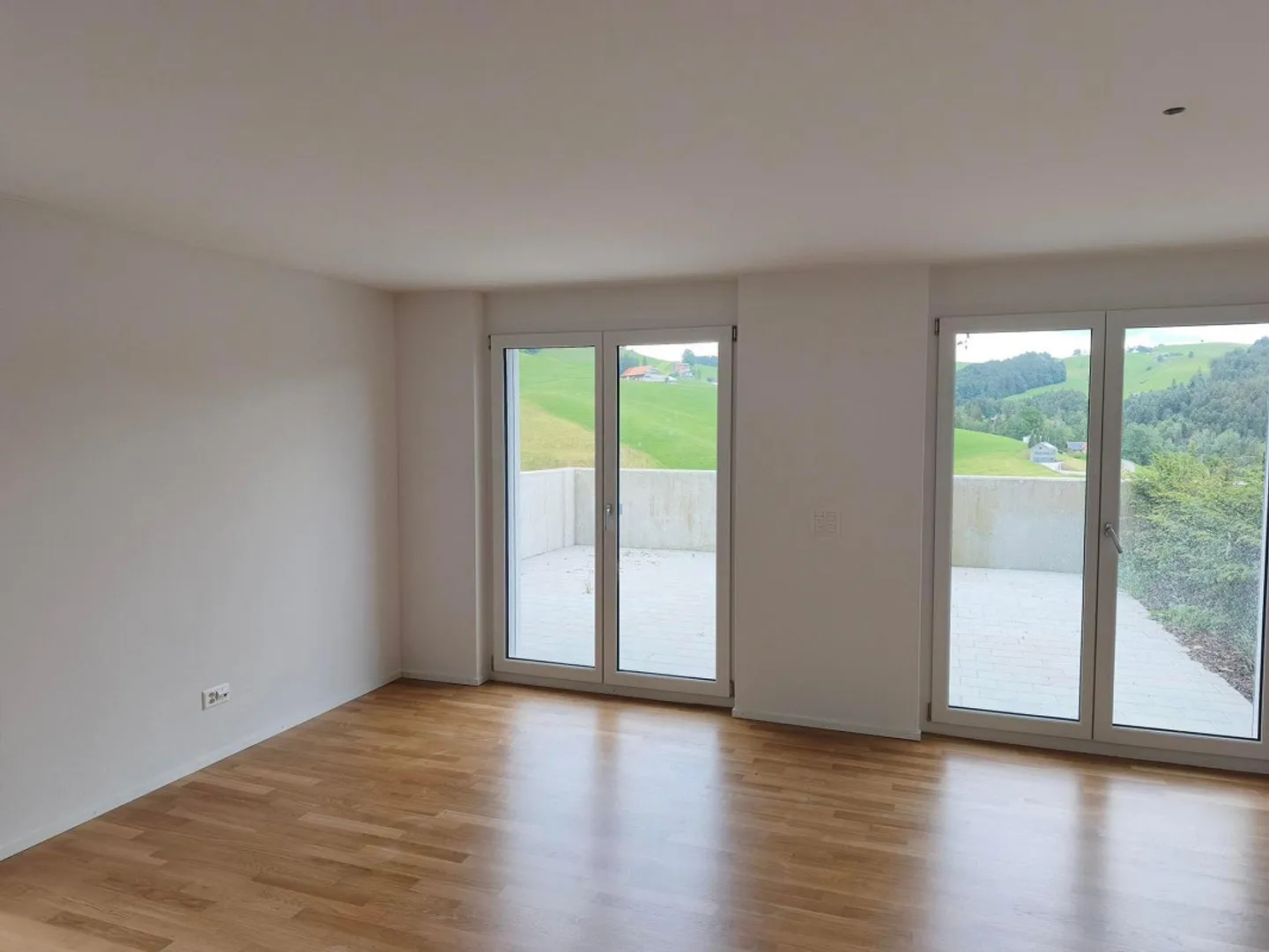 6.5-Room End Row House with Säntis View in Dicken - Photo 3 of 13